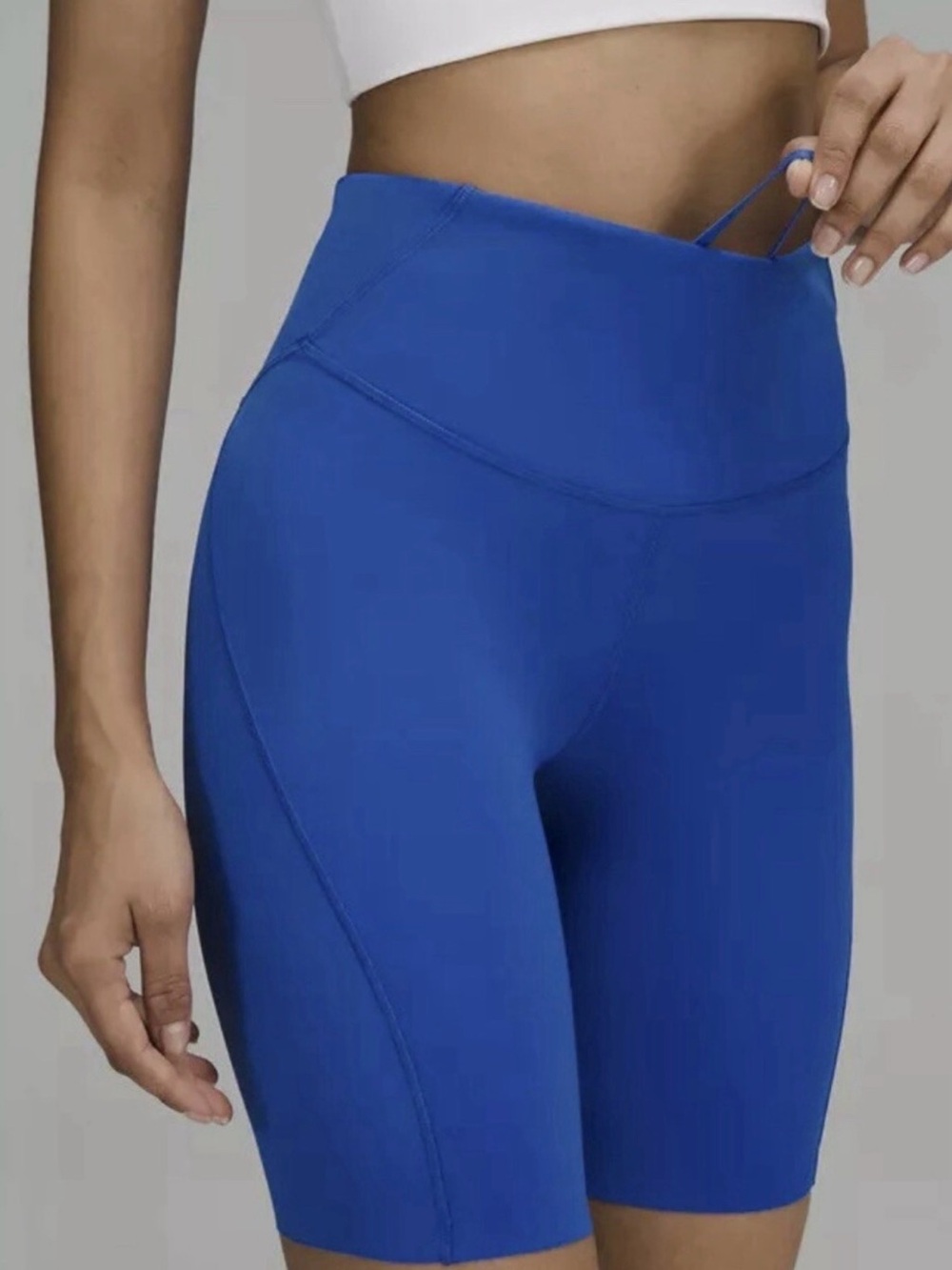 Lululemon BASE PACE HR Blazer BLUE Tone 8" SHORTS  SIZE 6